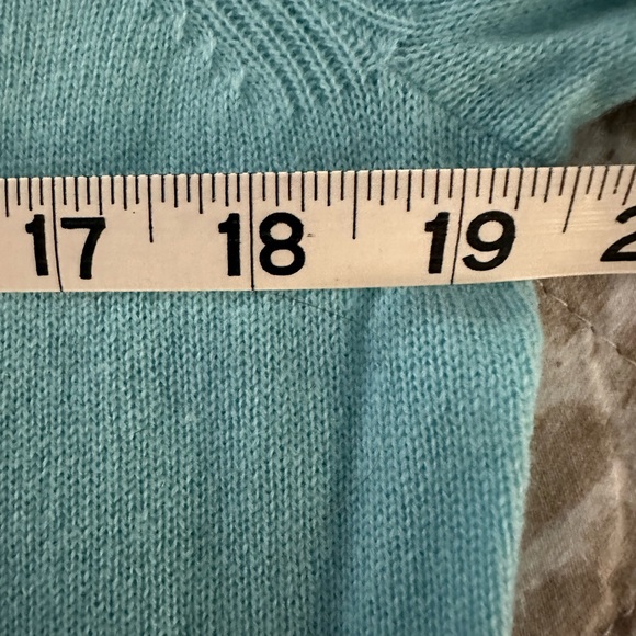 :::Everlane Tiffany Blue :: 100% Cashmere Sweater with Collar::: - Picture 8 of 8